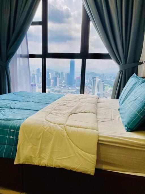 Trion Klcc View L65 2br 2bth *