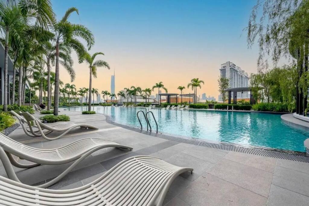 Trion Klcc View L65 2br 2bth * Kuala Lumpur