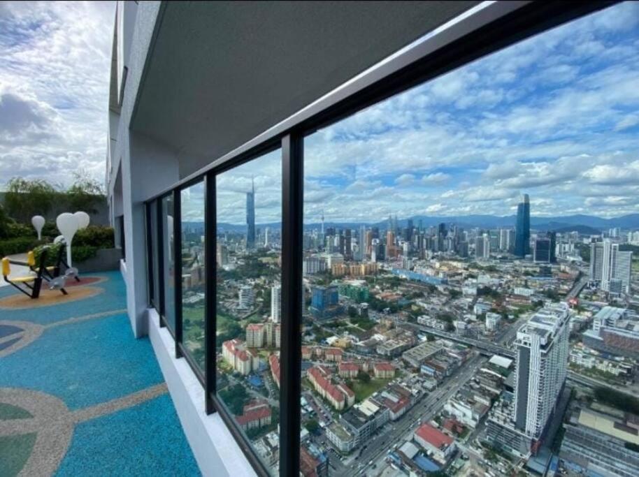 Trion Klcc View L65 2br 2bth Kuala Lumpur